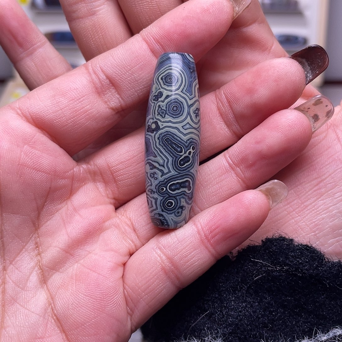 鸿***线玛瑙/玉髓未镶嵌颈饰