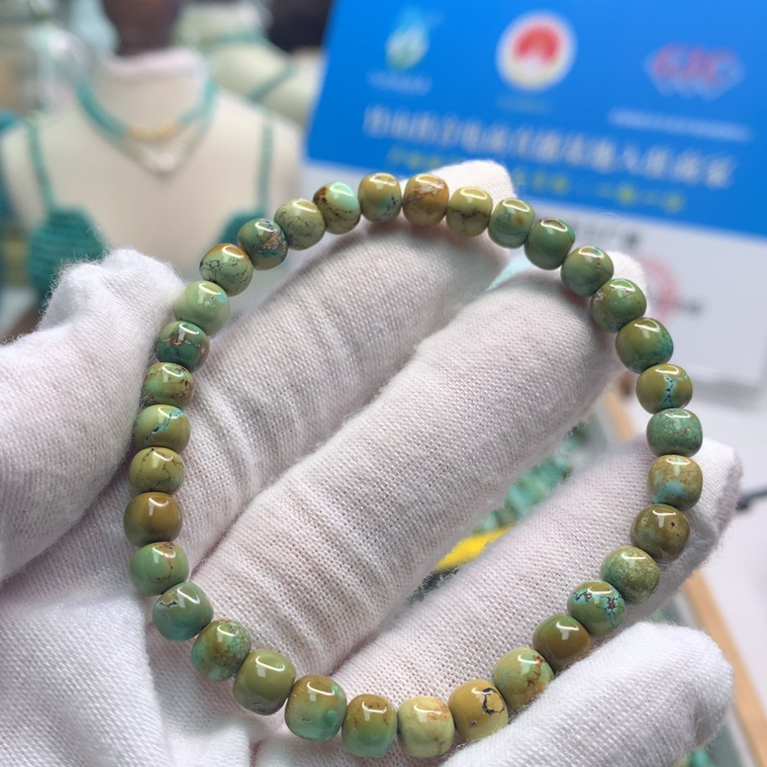 绿松石未镶嵌饰品