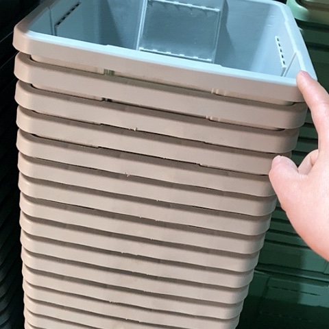 树脂方形4号5个带托灰白