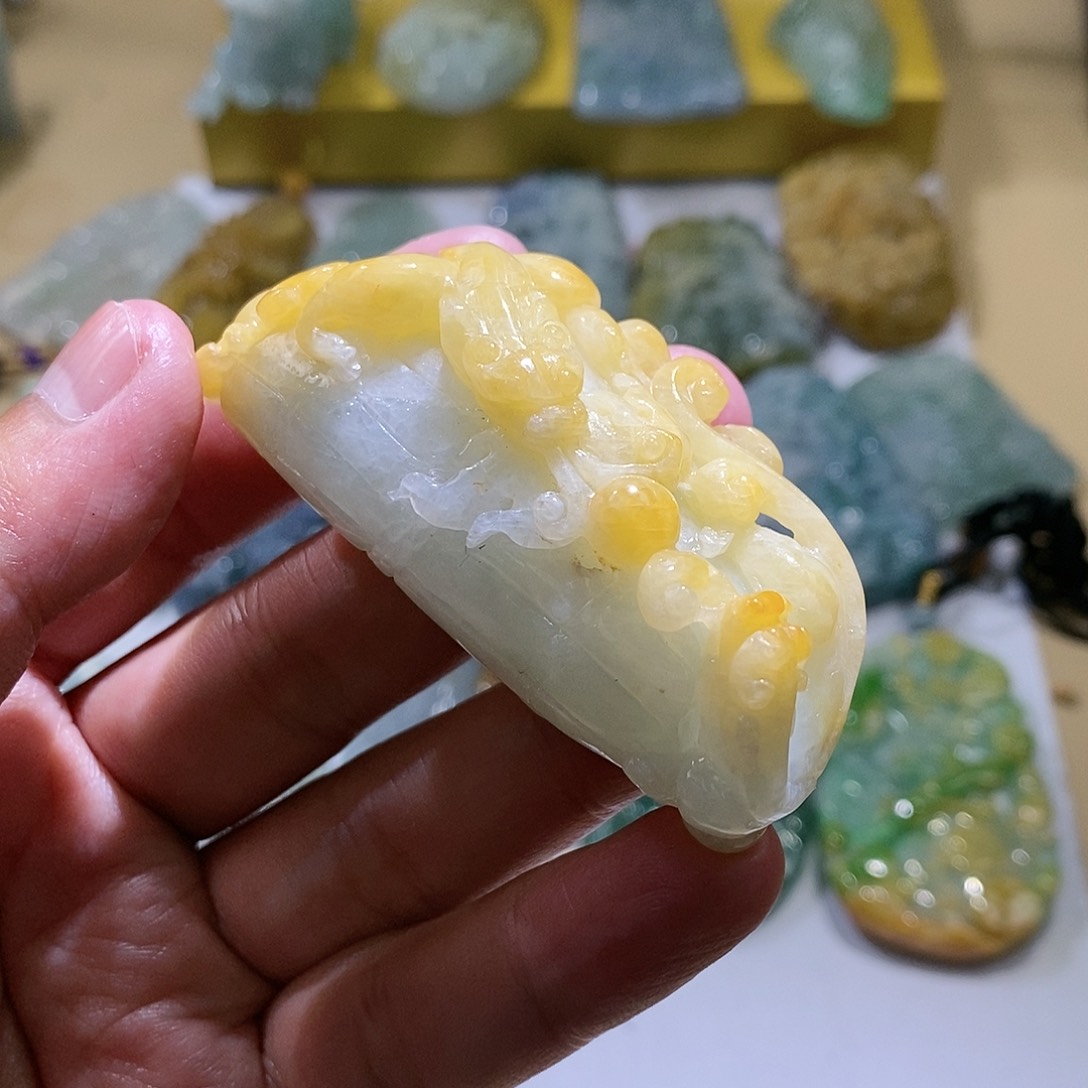 【闪购商品】翡翠颈饰未镶嵌吊坠