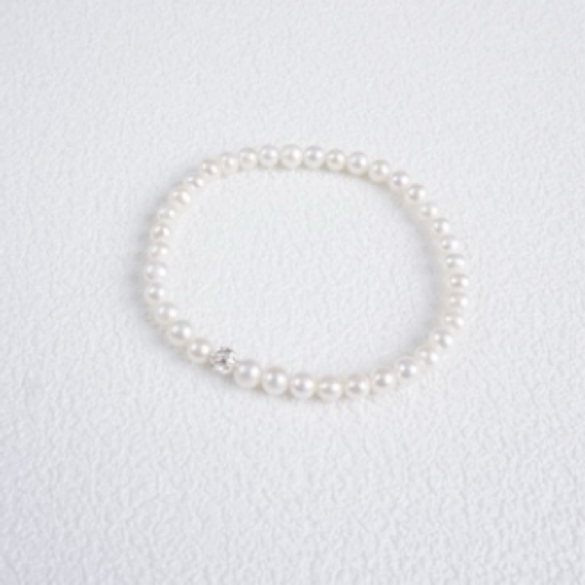 淡水珍珠手链4.5-5mm小米珠手链原创设计弹力绳款极光冷白皮经典