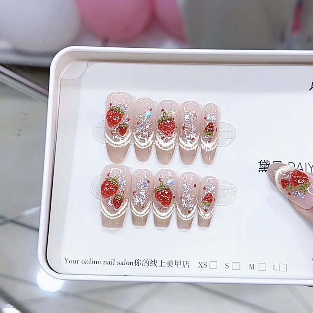 3000 NAIL “可爱草莓”设计师高定原创纯手工高级感猫眼显白穿戴甲