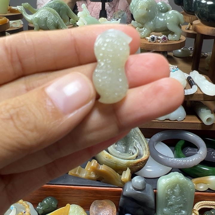 项链未镶嵌和田玉