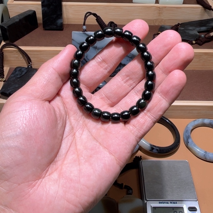 和田玉手链卡8未镶嵌