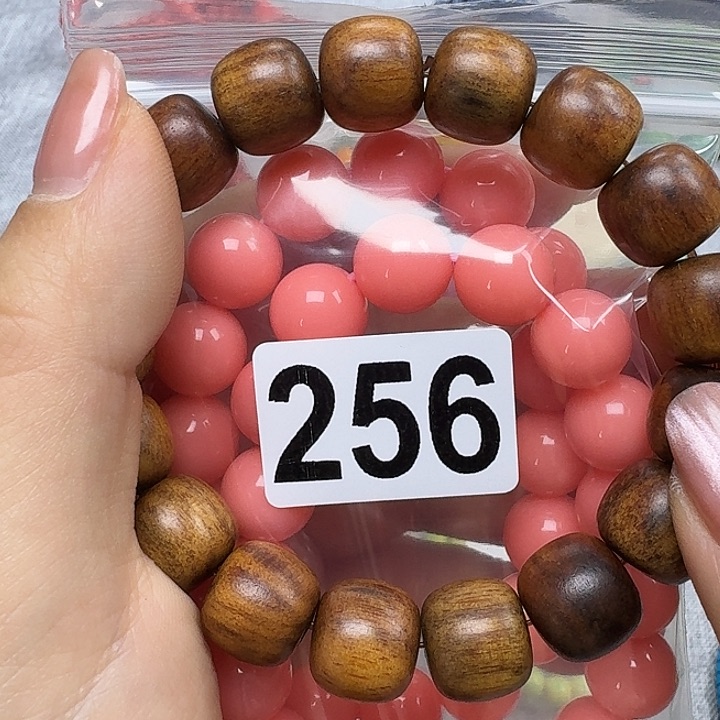 微凹黄檀（南美大红酸枝）