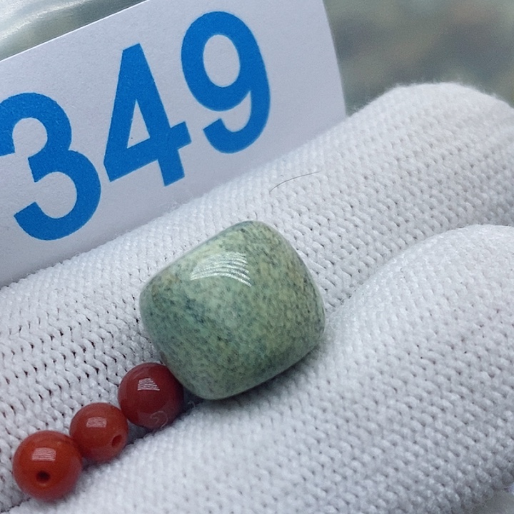 南红玛瑙未镶嵌珠宝奇石