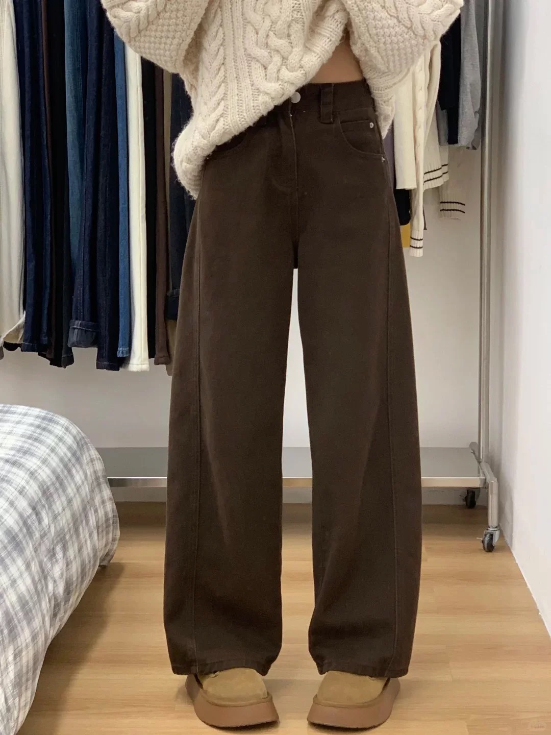 2025秋冬加绒新款美式复古直筒阔腿裤女高腰显瘦百搭牛仔裤W26009