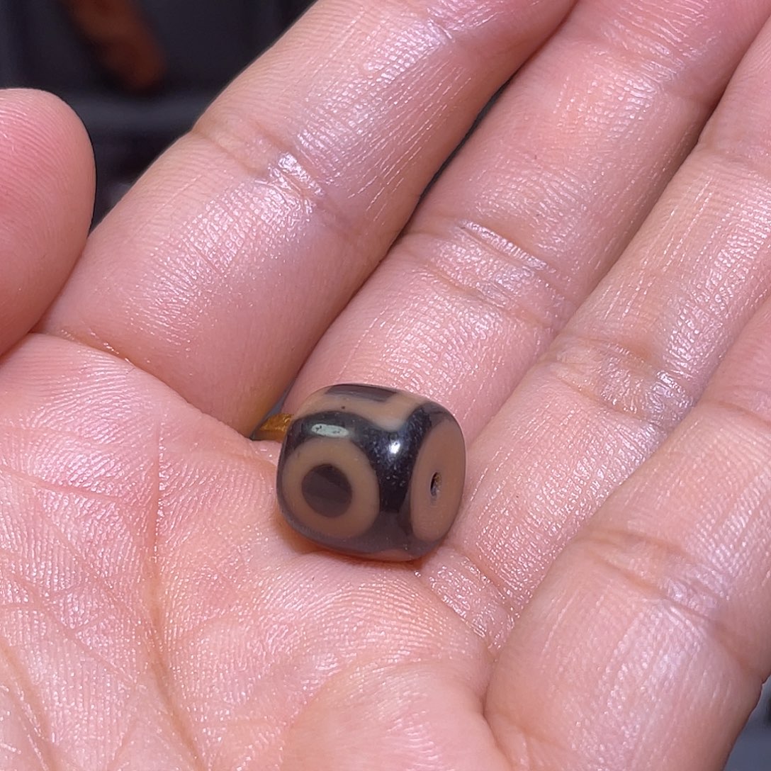 玛瑙/玉髓颈饰未镶嵌笑**花