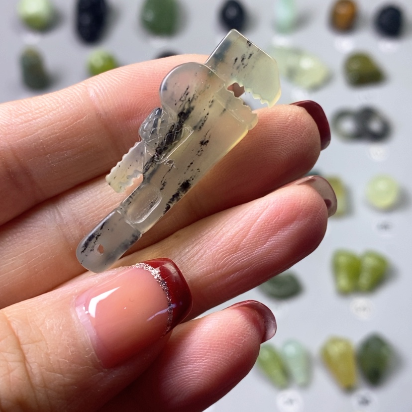 【闪购商品】蛇纹石玉吊坠(不含链)未镶嵌