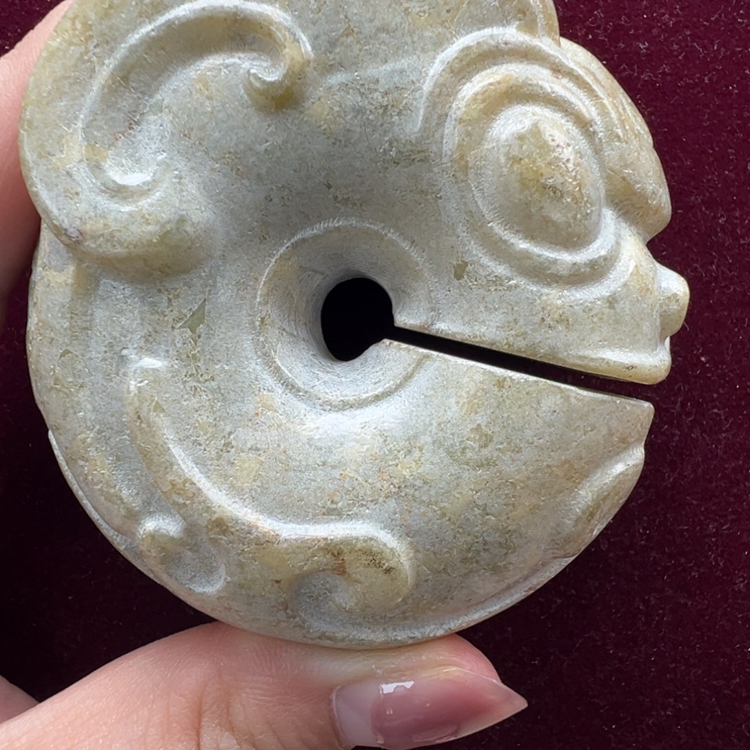 迪***岫岩老玉（透闪石质玉）未镶嵌颈饰