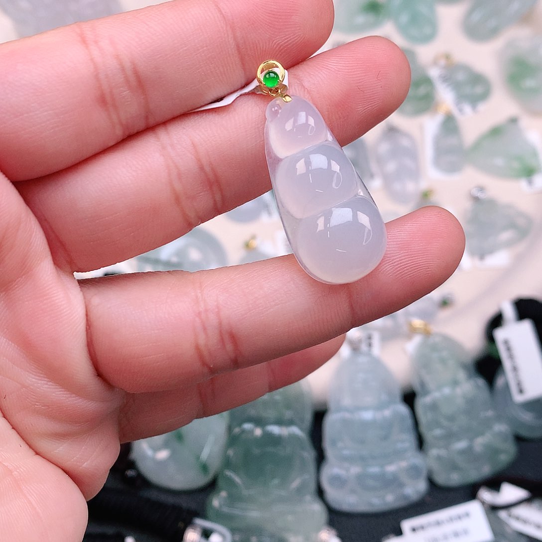 翡翠颈饰18K金镶嵌冰豆子