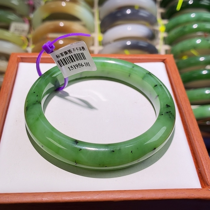 和田玉未镶嵌手镯阳绿猕猴桃57