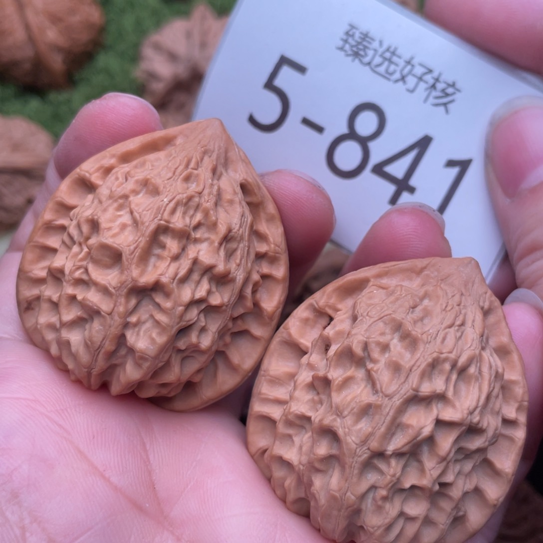 文玩核桃把件金牛38