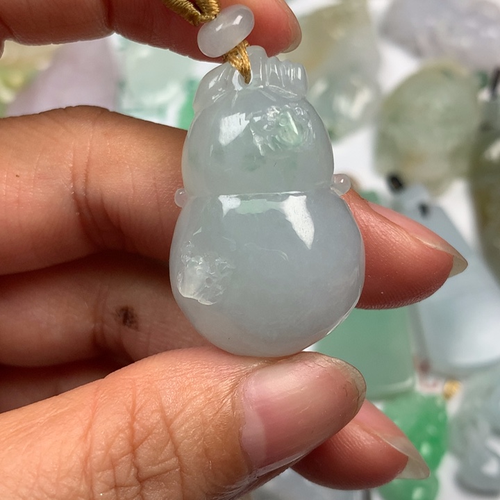 翡翠未镶嵌颈饰翡翠
