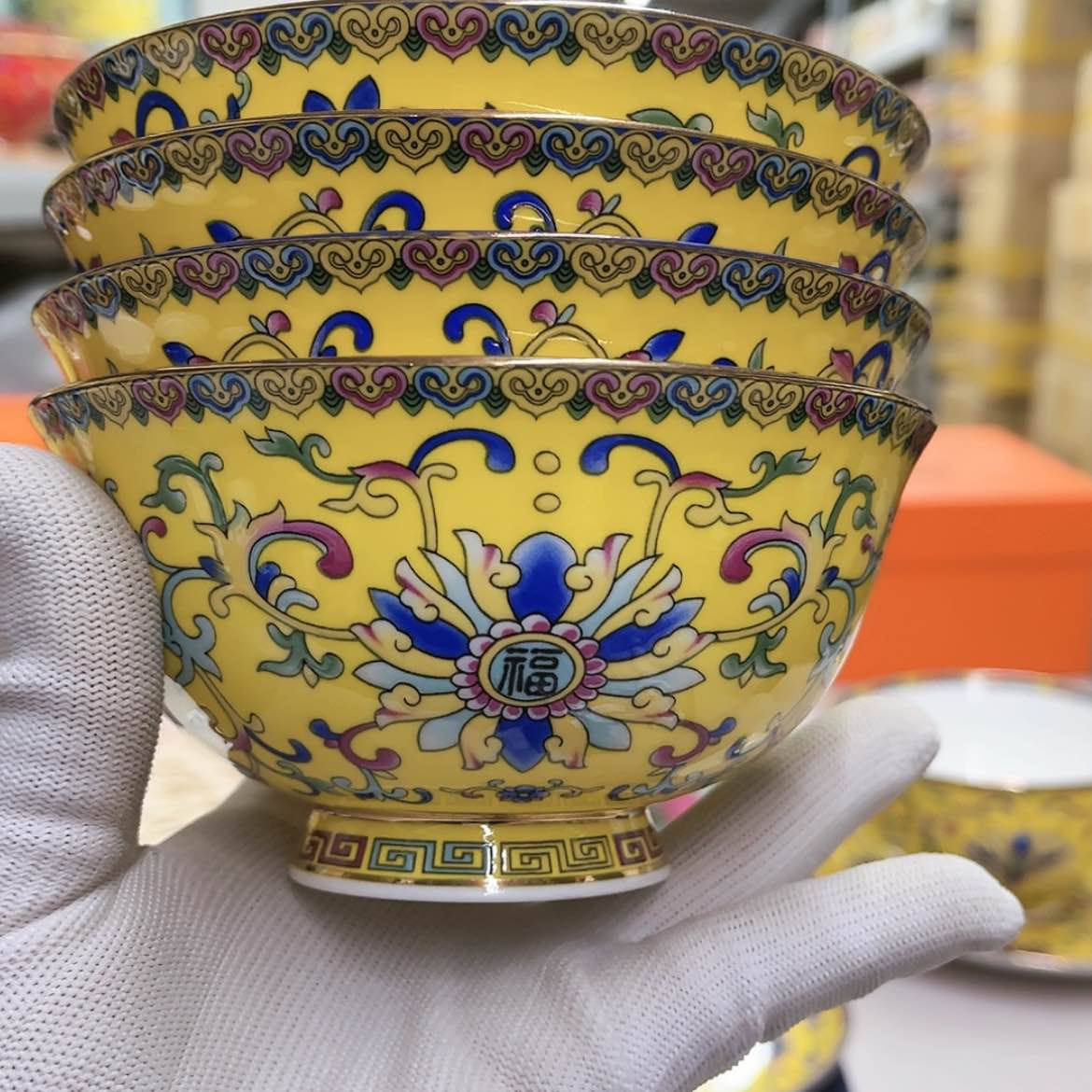 【闪购商品】珐琅4.5寸4个…………………………