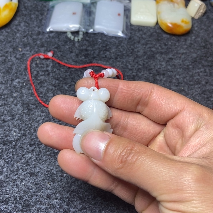 白玉菩提吊坠收藏