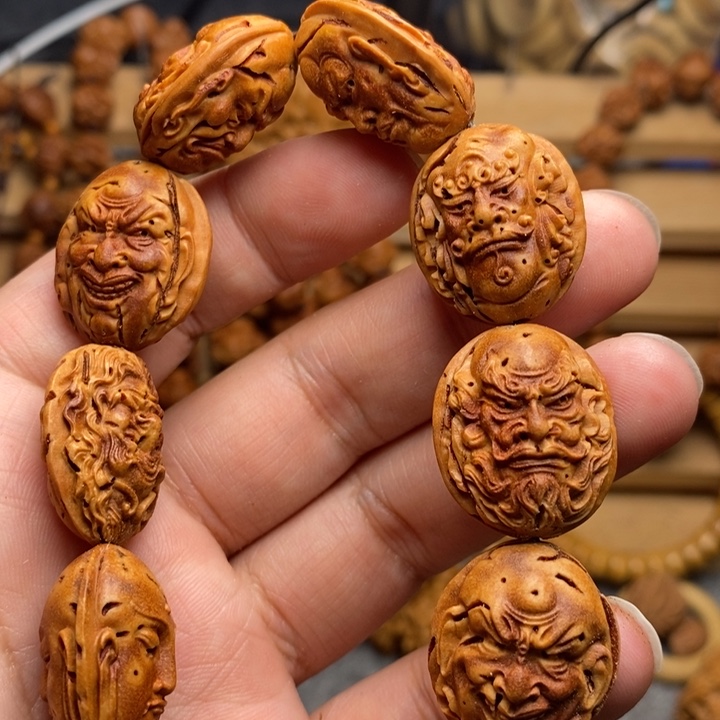 桃核雕刻十八罗汉手串