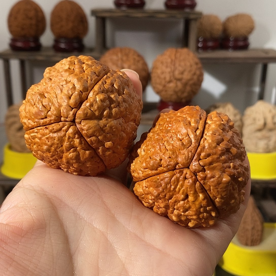 吊坠文玩核桃三瓣脑纹金刚练手不退不换不接受中差评4957