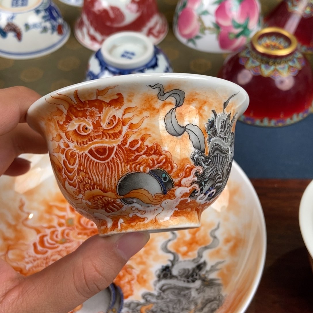 陶瓷艺术家的作品是一