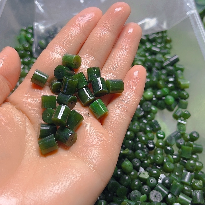 天***淡和田玉（糖玉）未镶嵌颈饰