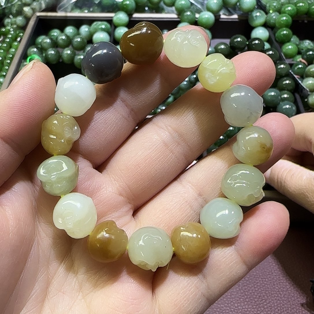 和田玉未镶嵌珠宝半成品