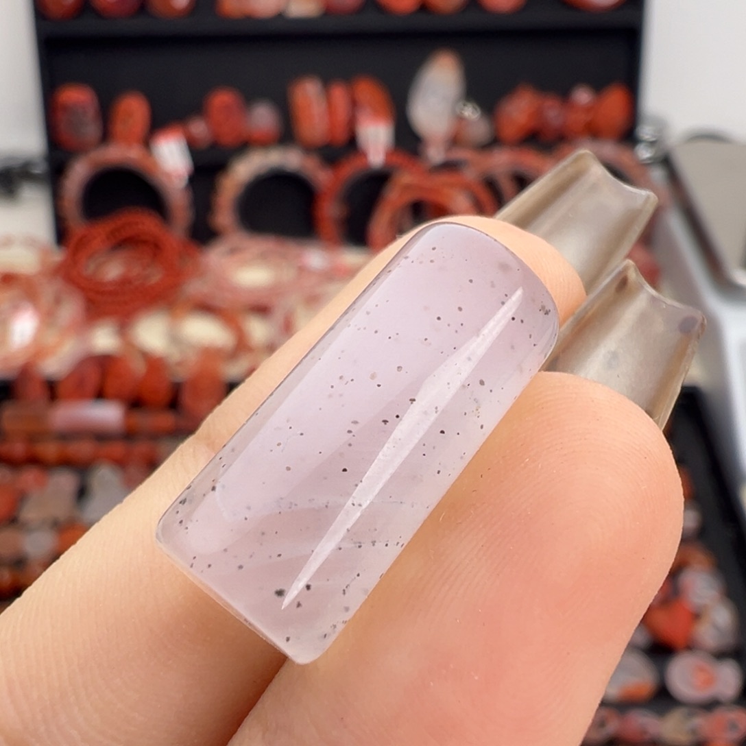 南红玛瑙未镶嵌颈饰路路通