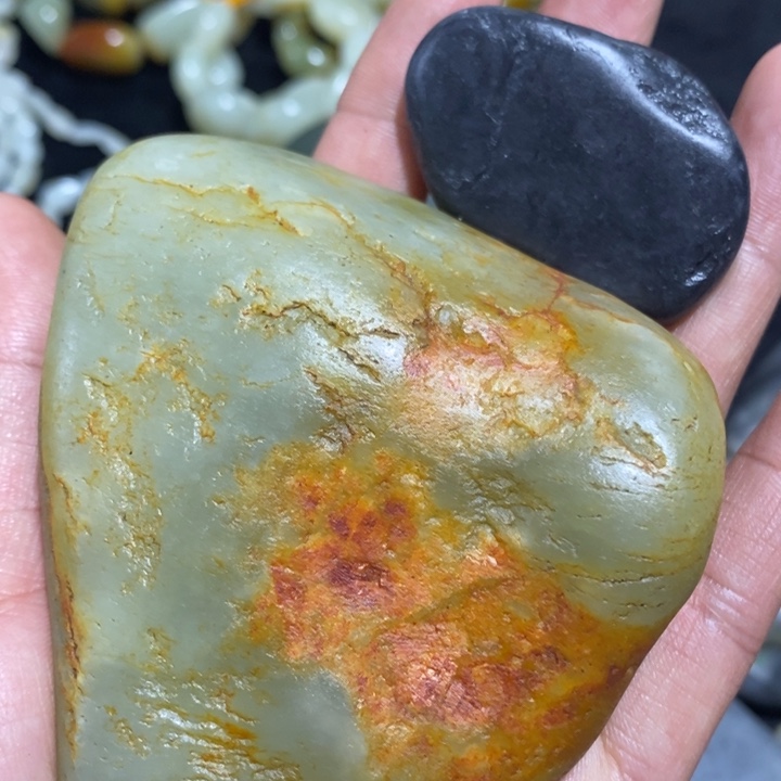 未镶嵌和田玉（糖玉）挂件博**园