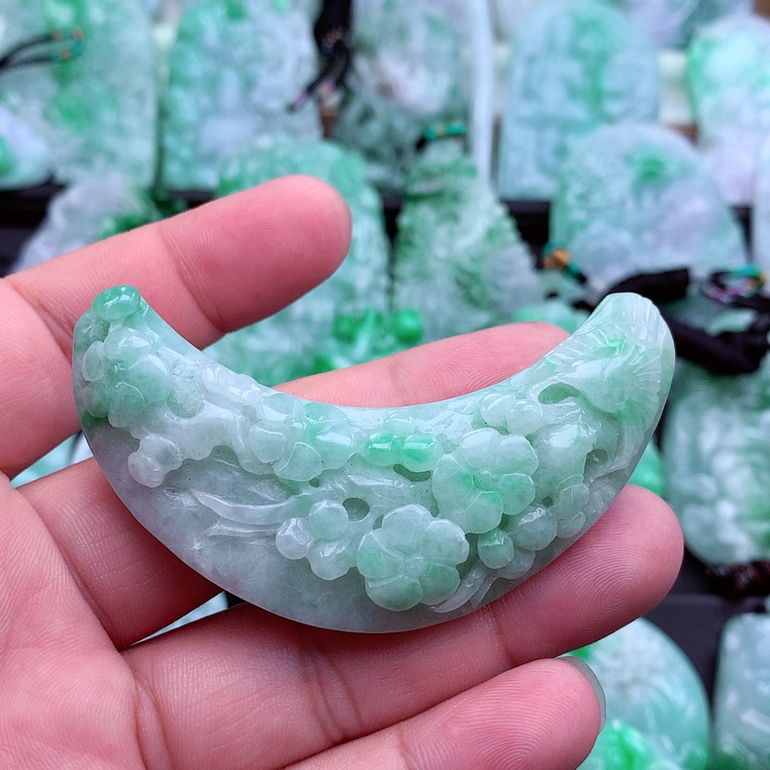 翡翠吊坠(不含链)未镶嵌