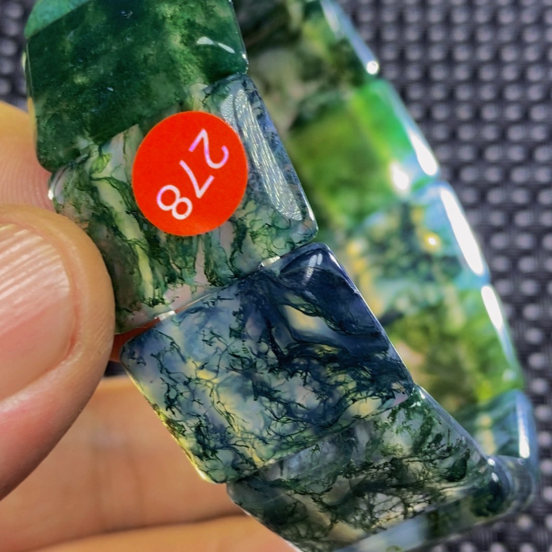 玛瑙/玉髓颈饰未镶嵌山*