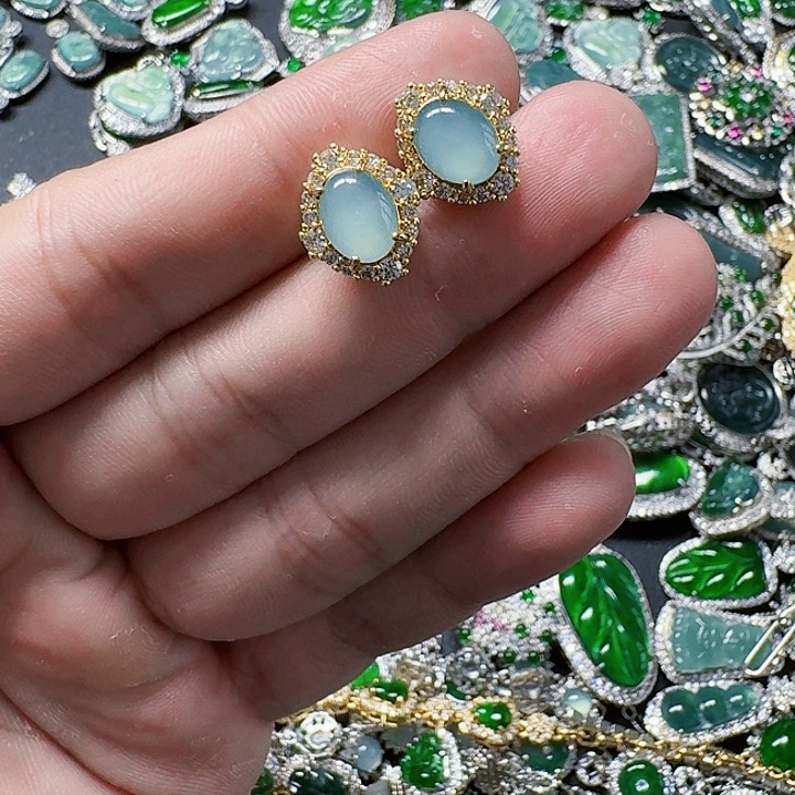 翡翠颈饰未镶嵌天然A货翡翠放漏