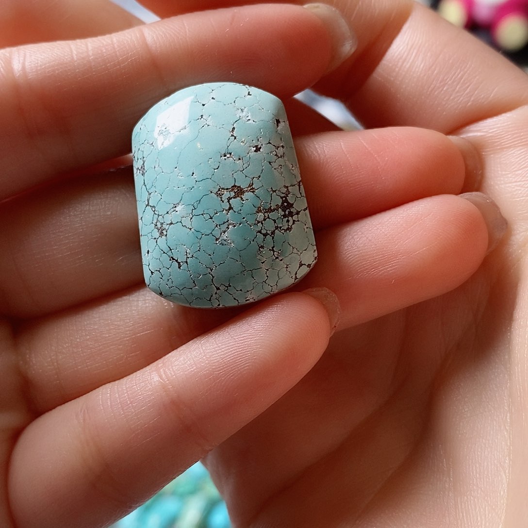 绿松石颈饰未镶嵌