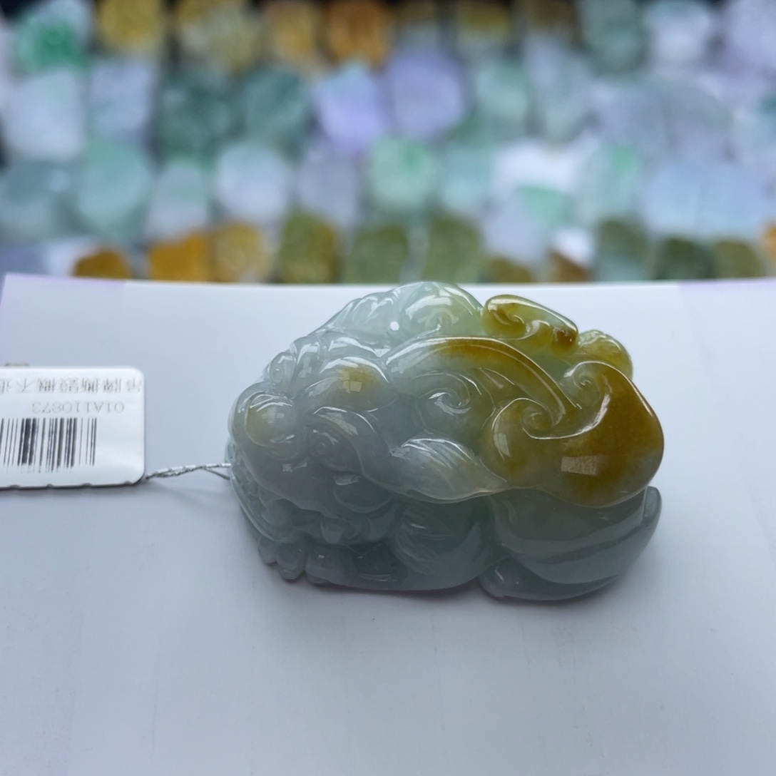 翡翠颈饰未镶嵌貔貅