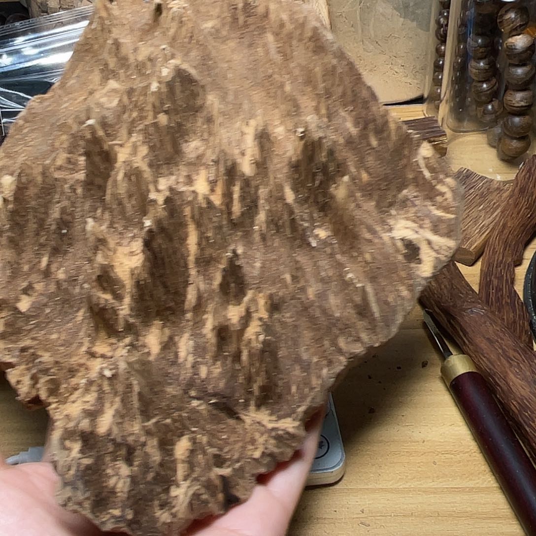 泛***泛沉香海南壳子料82克