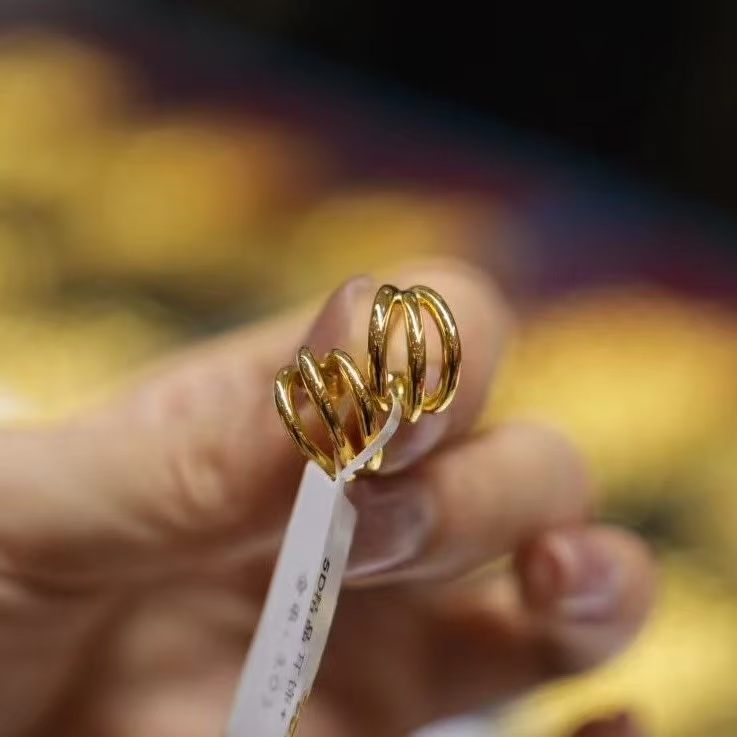 【巧玲珠宝】足金999 经典猫爪耳钉 时尚百搭