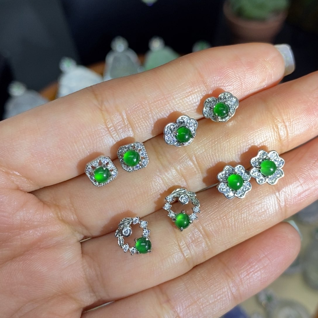 翡翠颈饰银S925镶嵌A货翡翠