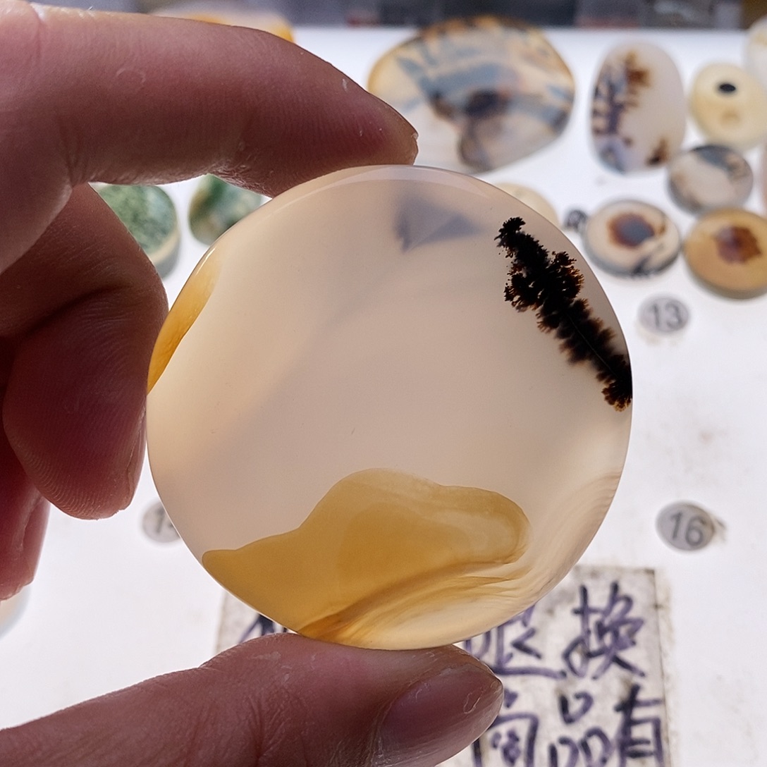 未镶嵌玛瑙/玉髓珠宝奇石