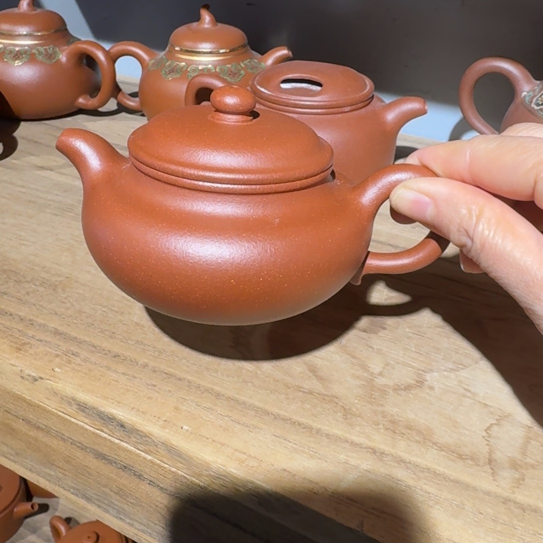 本山绿泥茶壶降坡200毫升左右