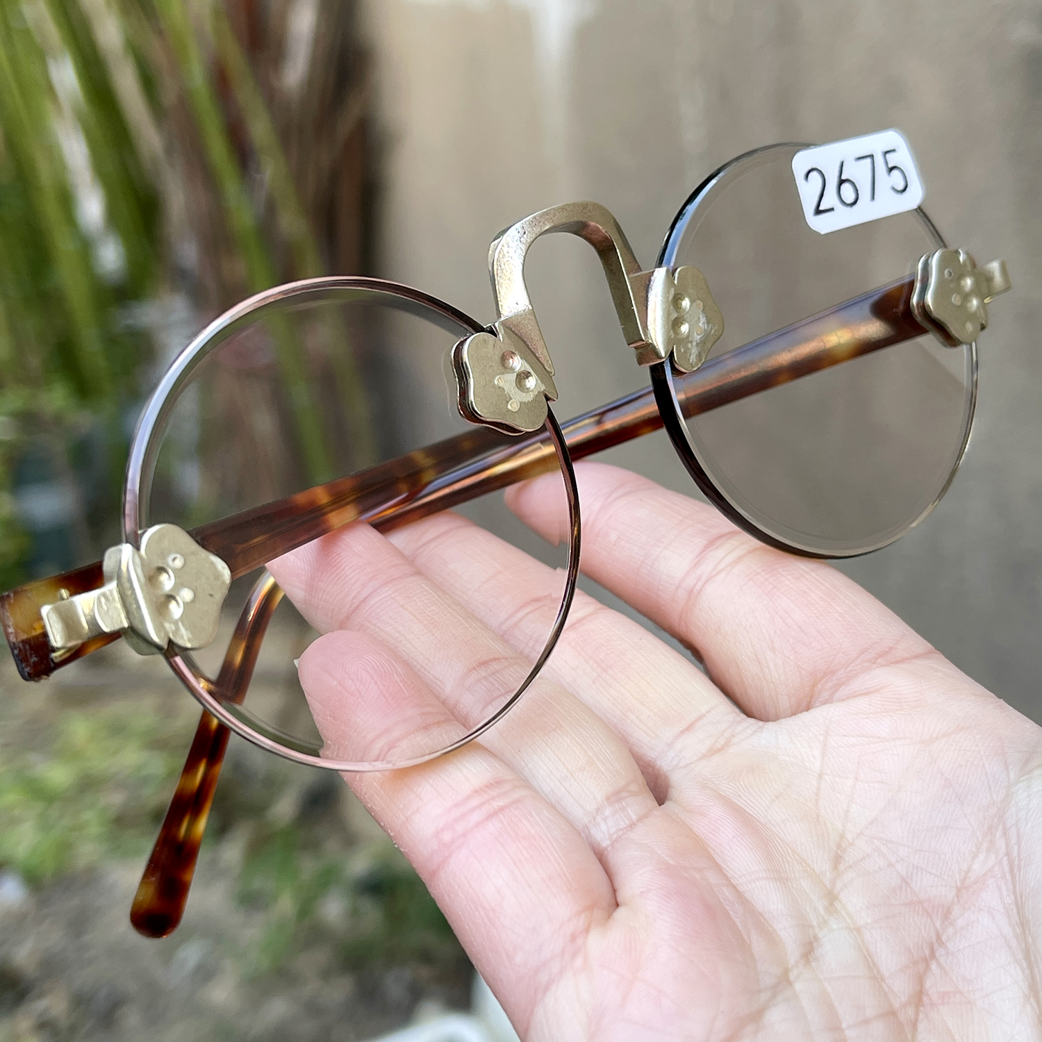 满彩 对称石纹 50直径三个厚 小圆淡茶色 纯天然茶水晶石头眼镜