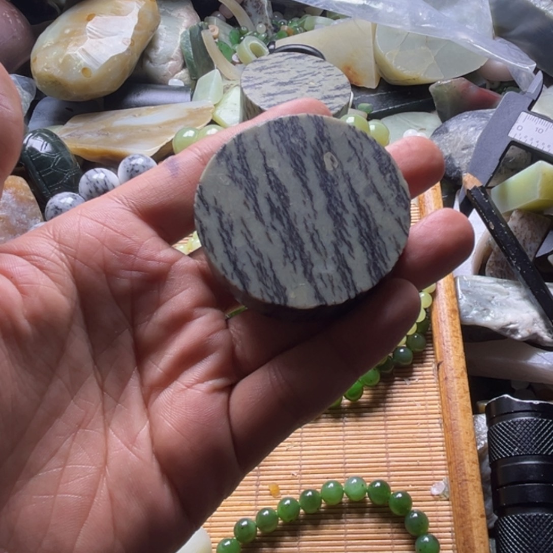 欢***了和田玉（糖玉）未镶嵌挂件