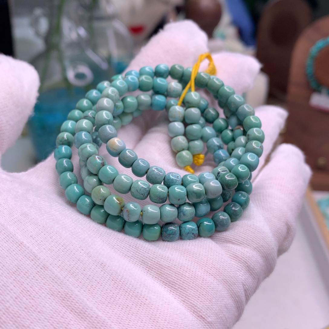 绿松石未镶嵌饰品