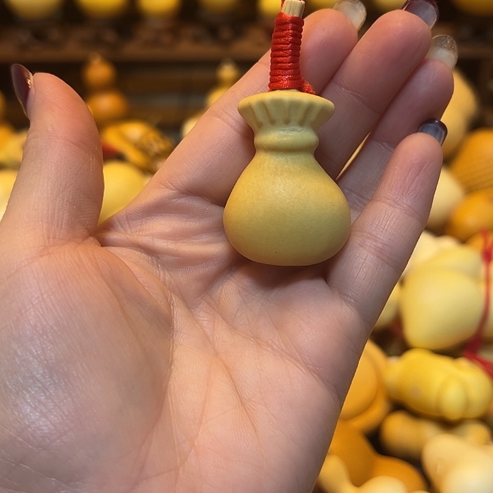 简***逸大叶紫檀（黑酸枝木类）