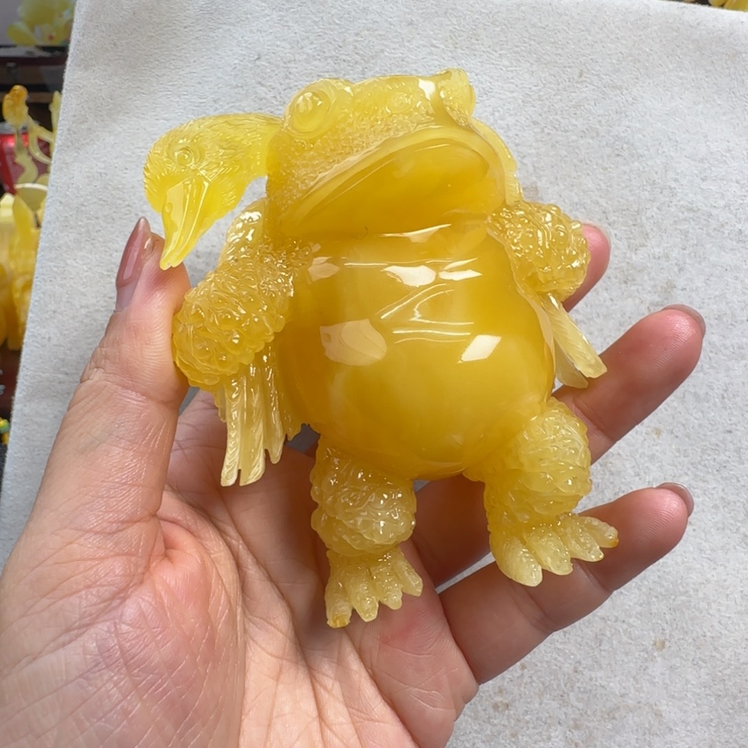 蜜蜡未镶嵌珠宝奇石