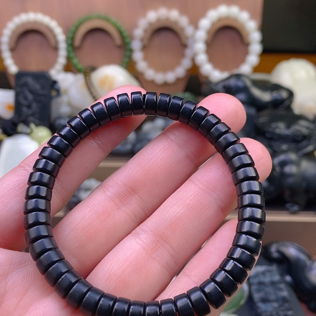 未镶嵌手链和田玉（糖玉）