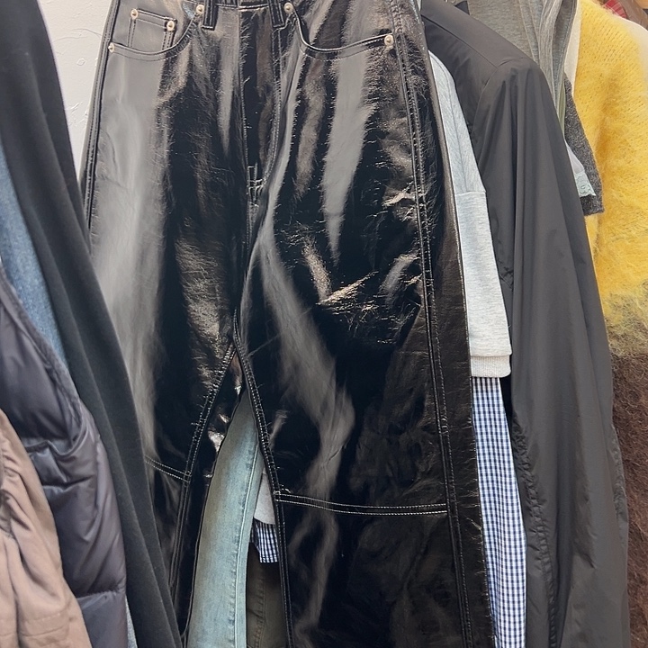 曹***️今天新款 很美的皮裤S