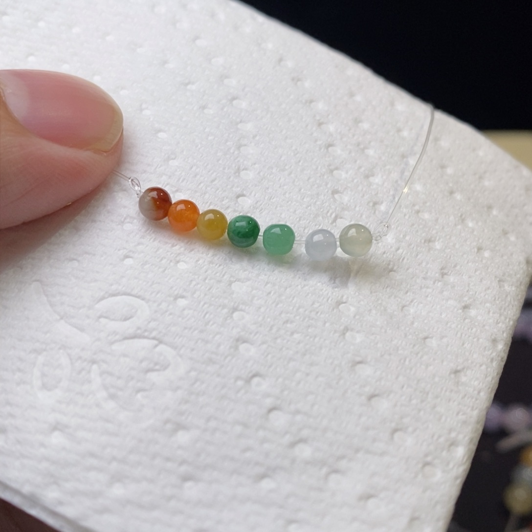 翡翠散珠七彩缤纷
