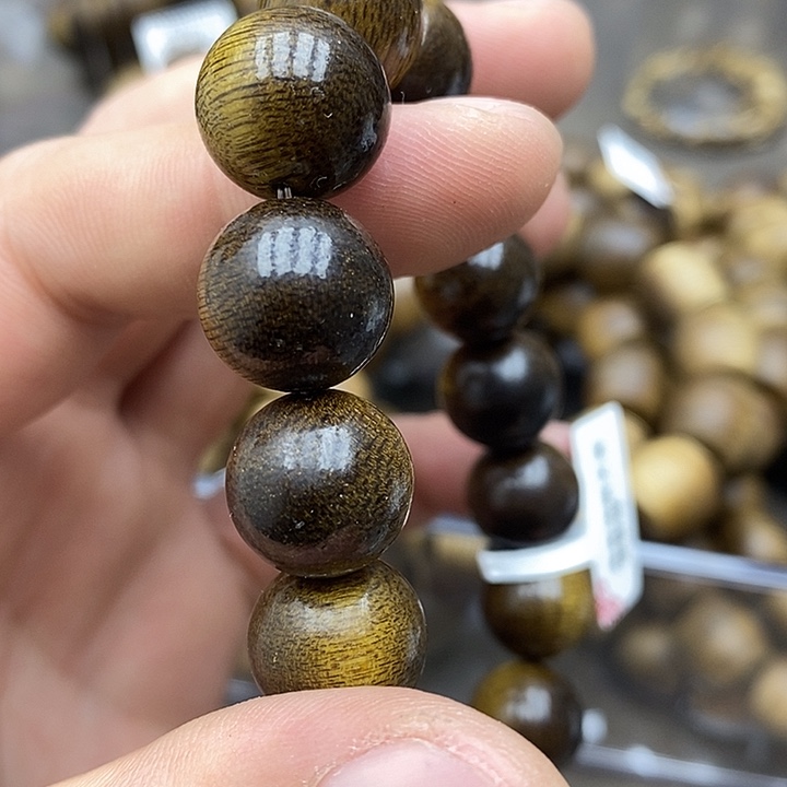 沉香沉香碎屑海南莺歌绿1.4沉水137号