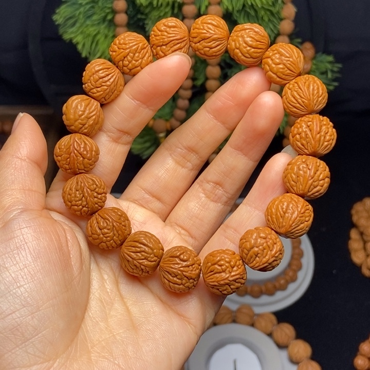 秦岭龙纹桃核手串