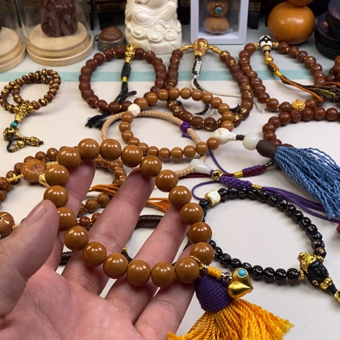 猴头核桃吊坠。。。。。。。。。。。