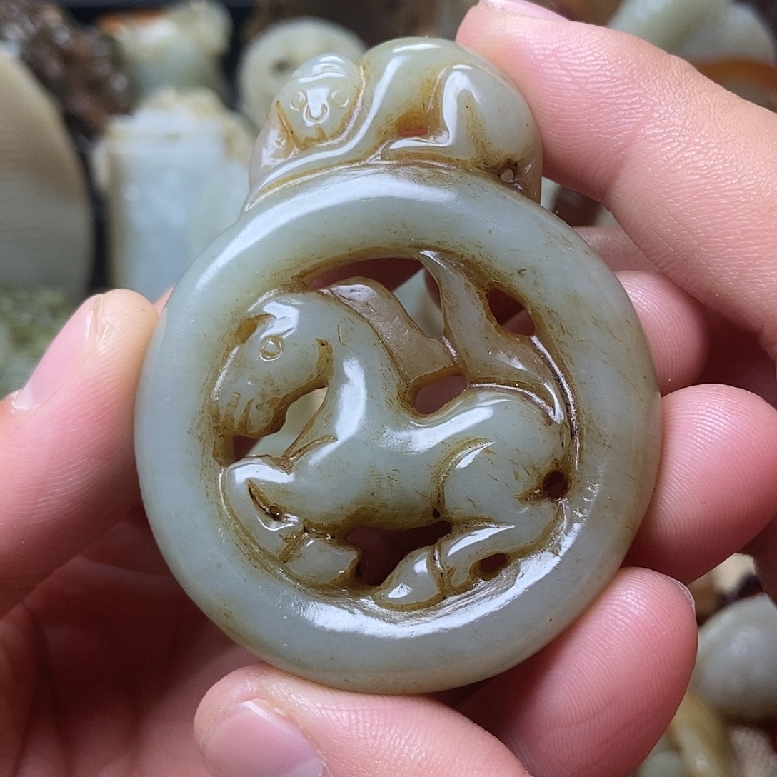 和田玉挂件未镶嵌