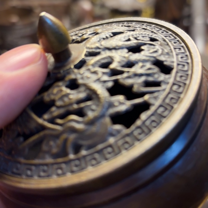 铜器摆件    点击下单